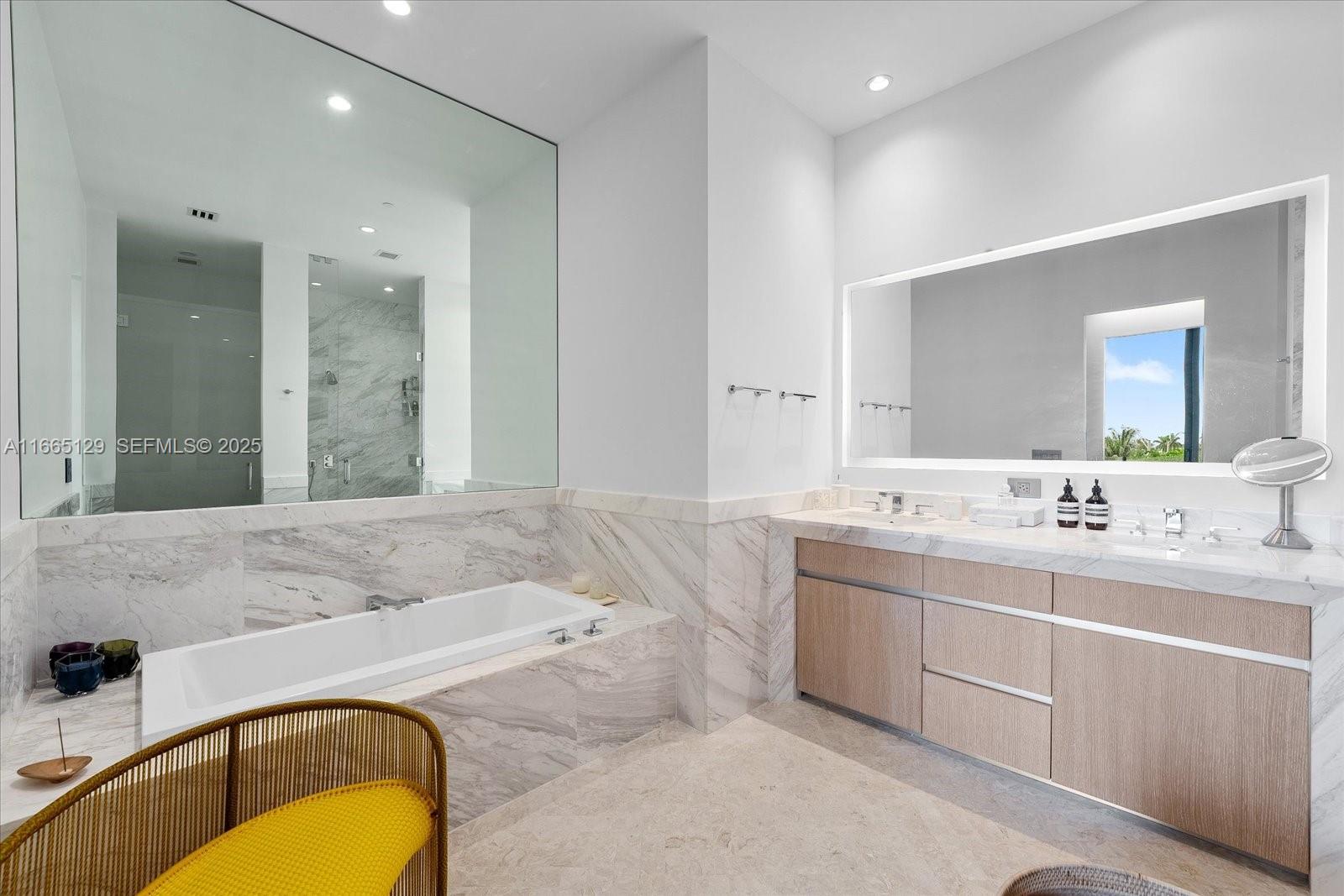 2811 S Bayshore Dr #4C, Miami FL 33133