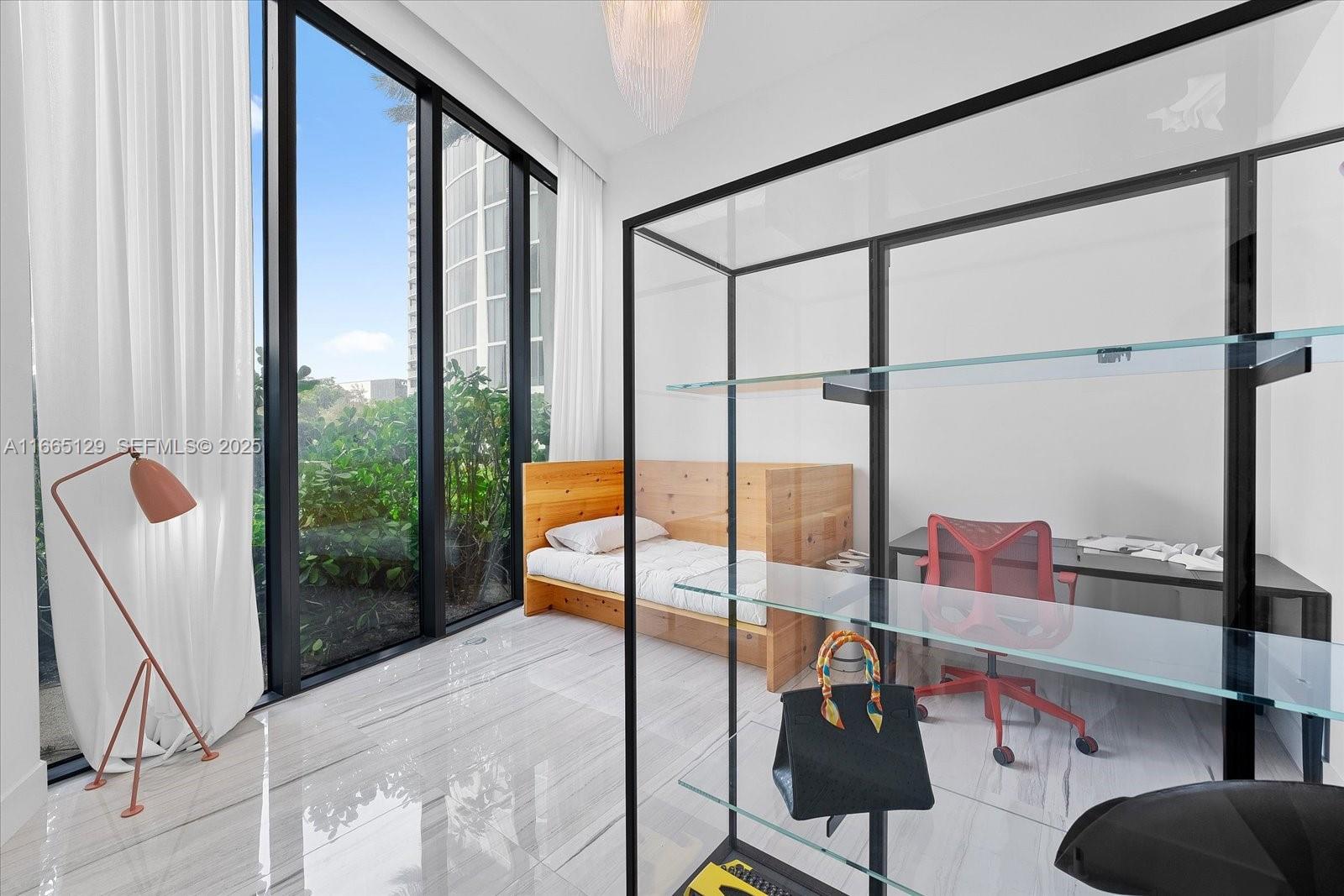 2811 S Bayshore Dr #4C, Miami FL 33133