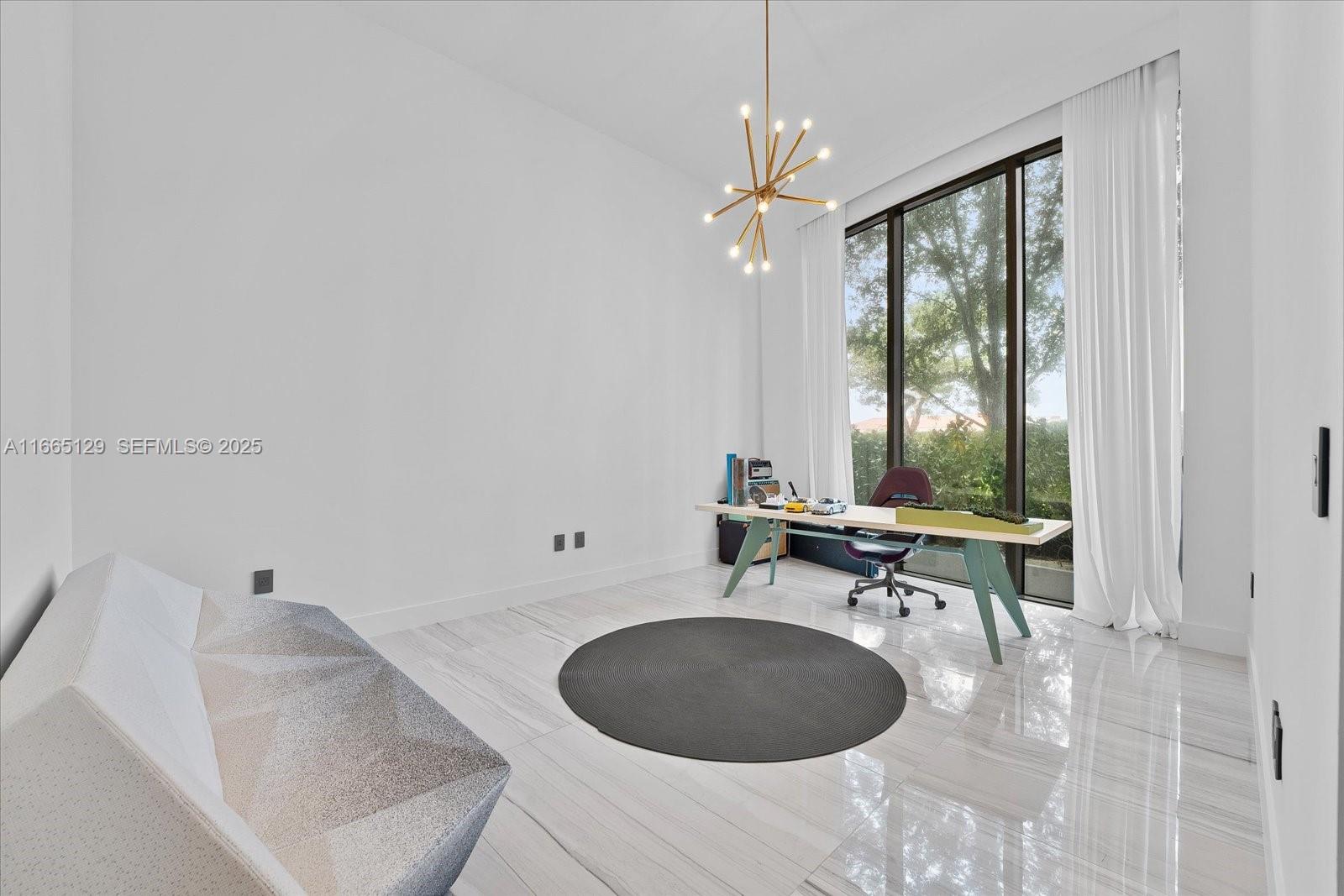2811 S Bayshore Dr #4C, Miami FL 33133
