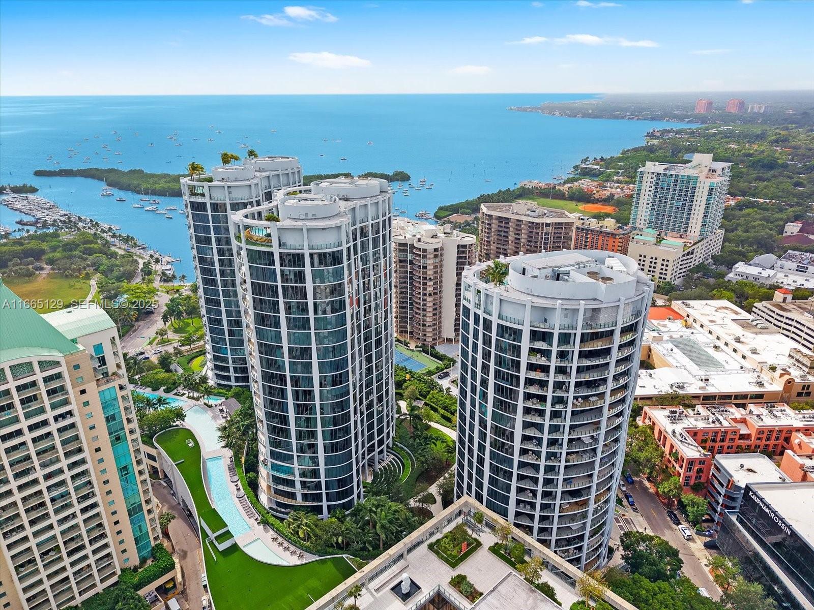 2811 S Bayshore Dr #4C, Miami FL 33133