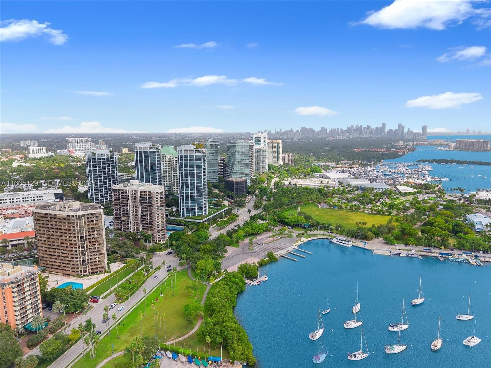 2811 S Bayshore Dr #4C, Miami FL 33133