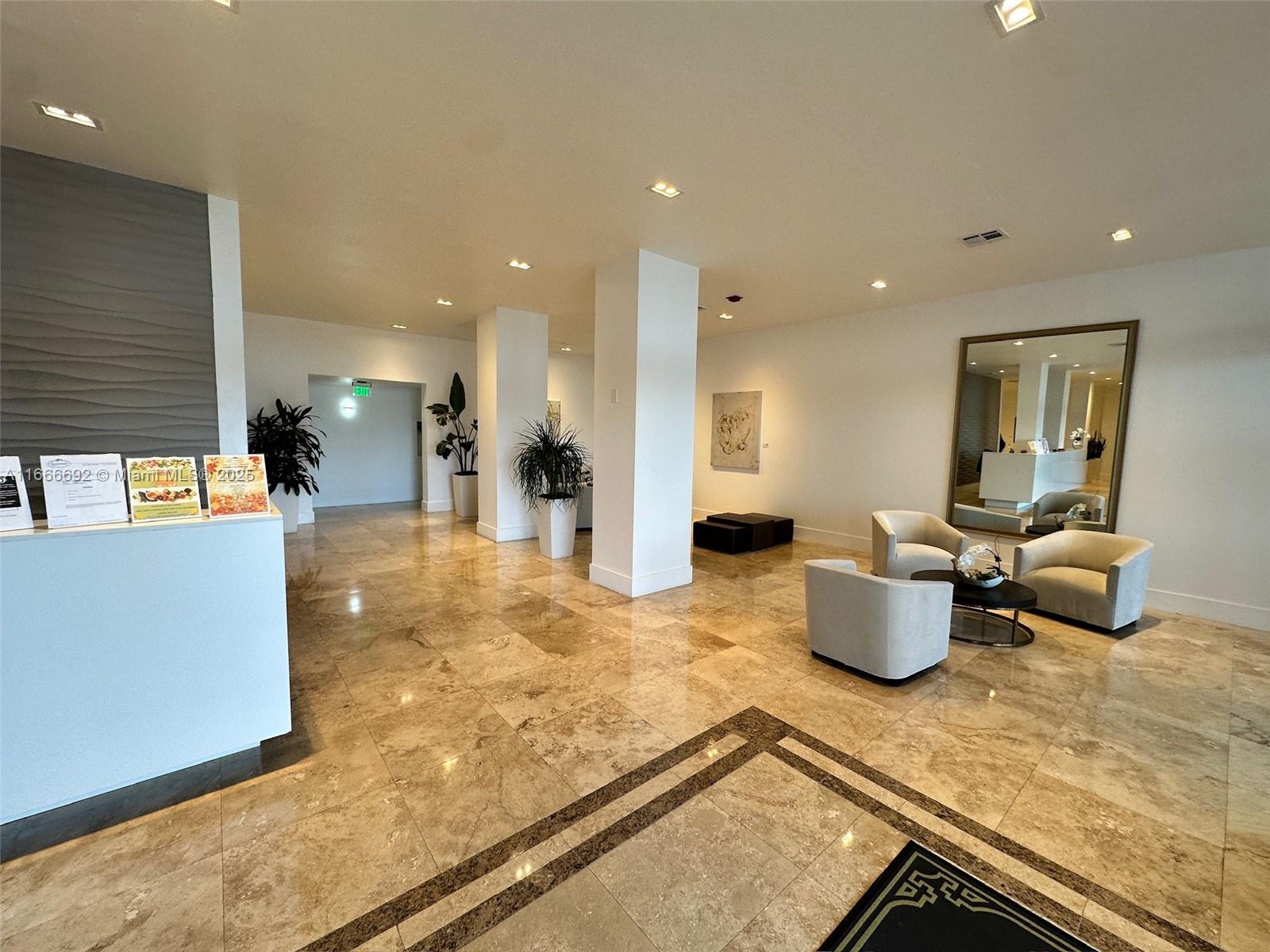 2201 S Ocean Dr #904, Hollywood FL 33019