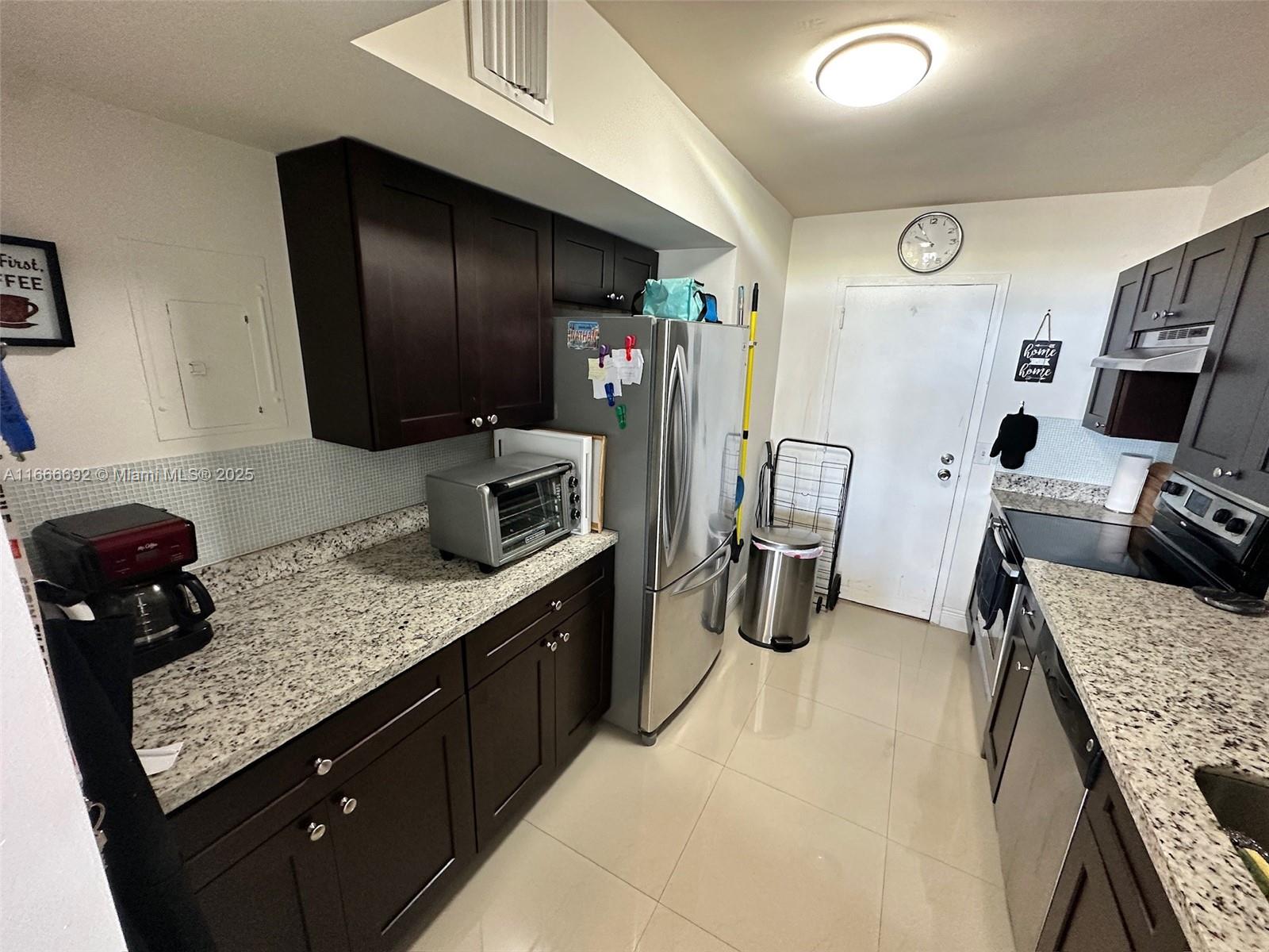 2201 S Ocean Dr #904, Hollywood FL 33019