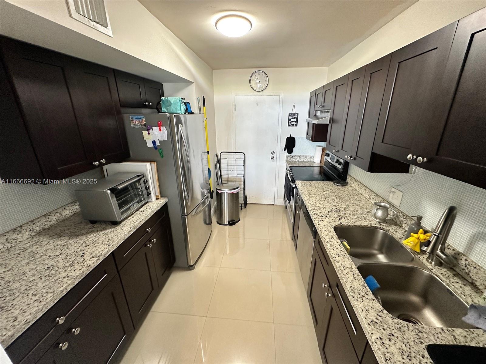 2201 S Ocean Dr #904, Hollywood FL 33019