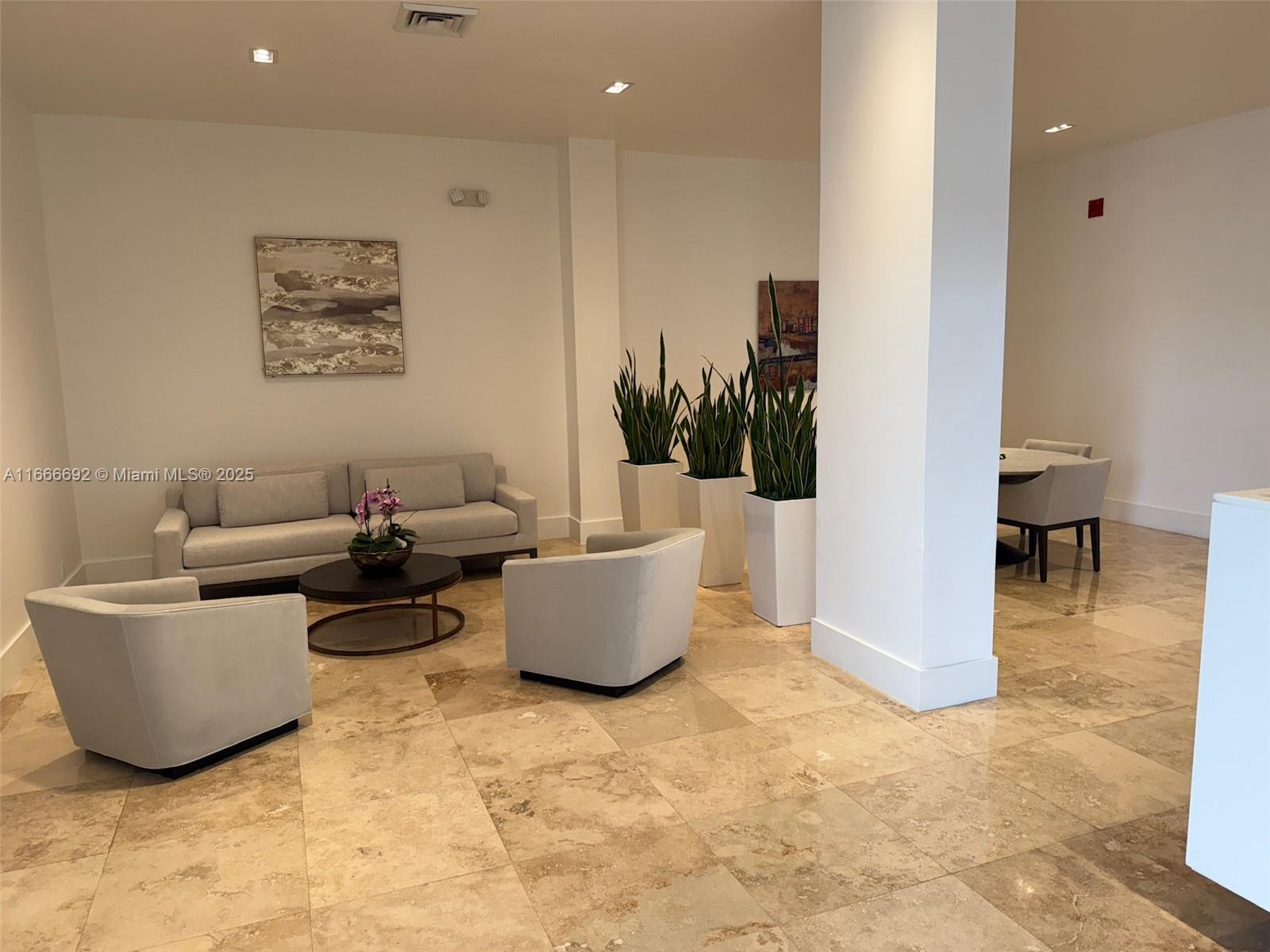 2201 S Ocean Dr #904, Hollywood FL 33019