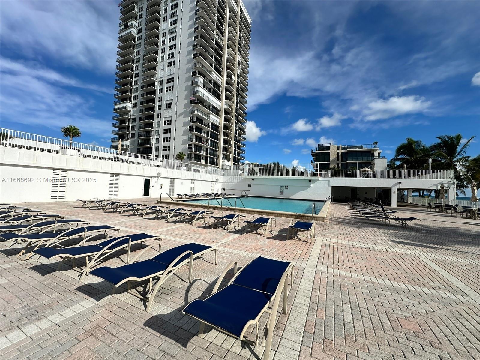 2201 S Ocean Dr #904, Hollywood FL 33019