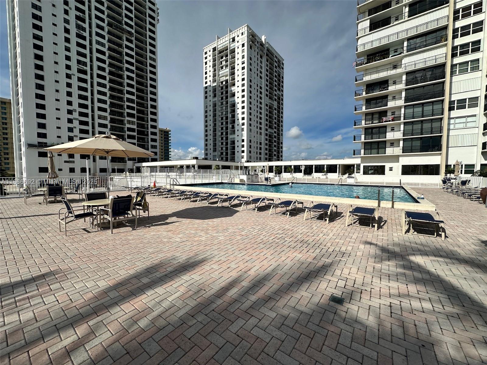 2201 S Ocean Dr #904, Hollywood FL 33019