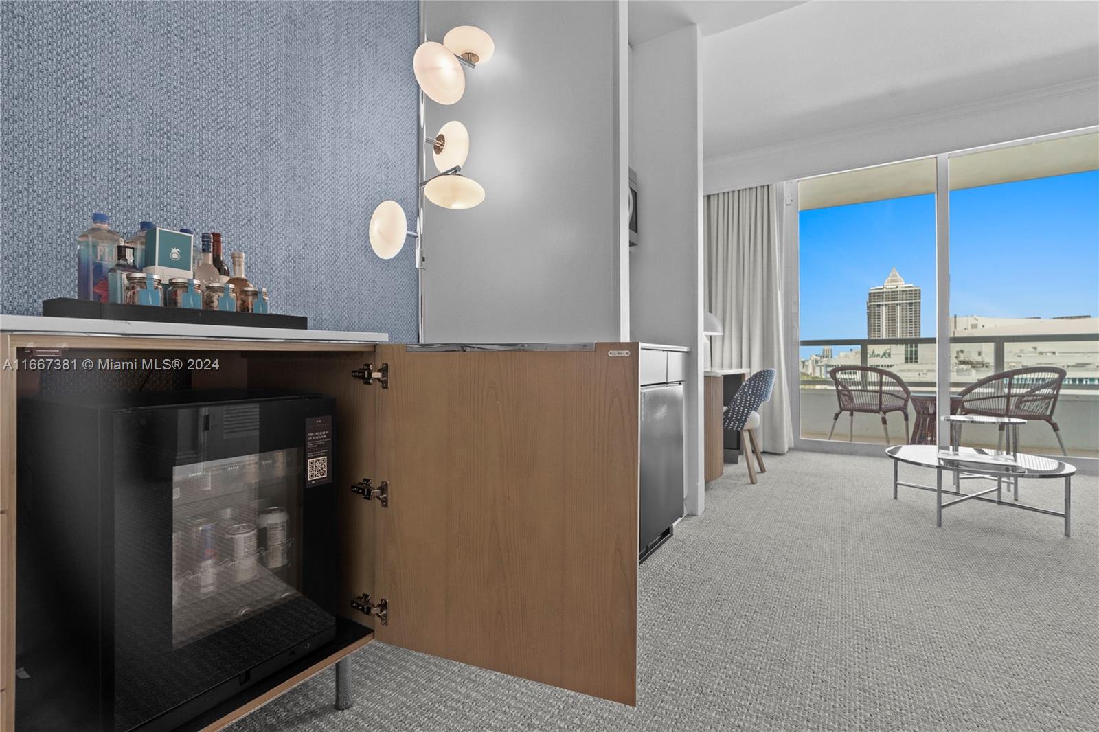 4401 Collins Ave #1709, Miami Beach FL 33140