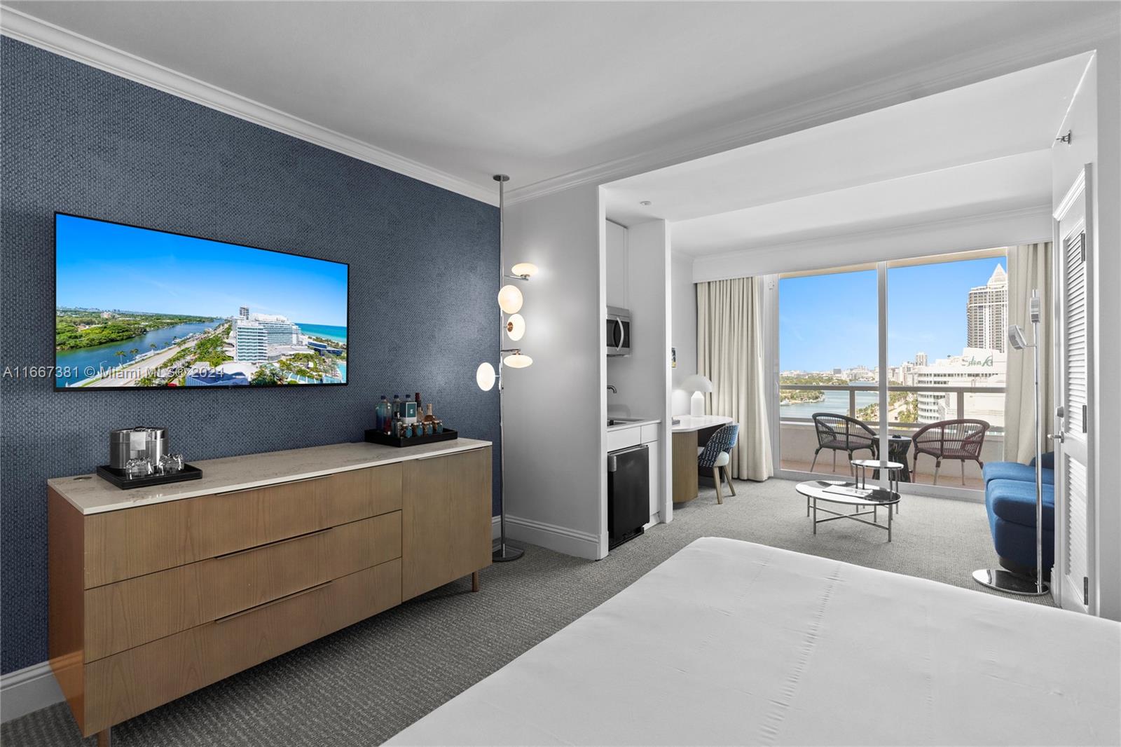 4401 Collins Ave #1709, Miami Beach FL 33140