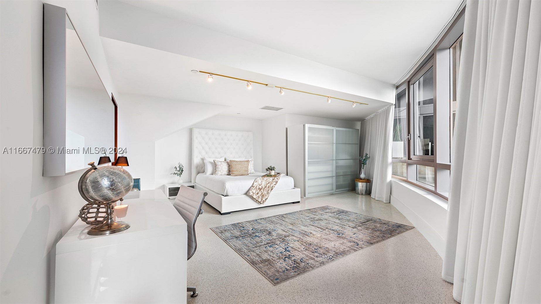 101 20th St Th B #TH-B 1505, Miami Beach FL 33139