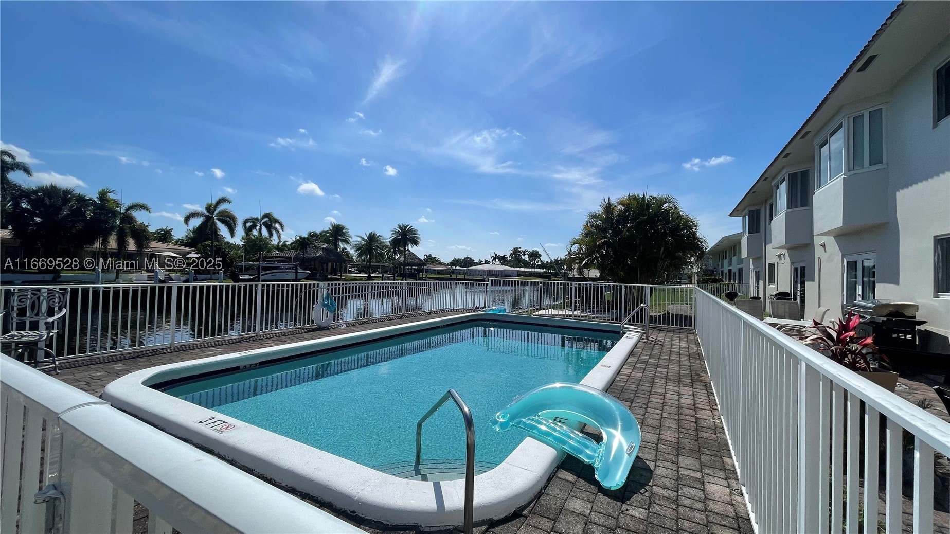 840 Pine Dr #103, Pompano Beach FL 33060