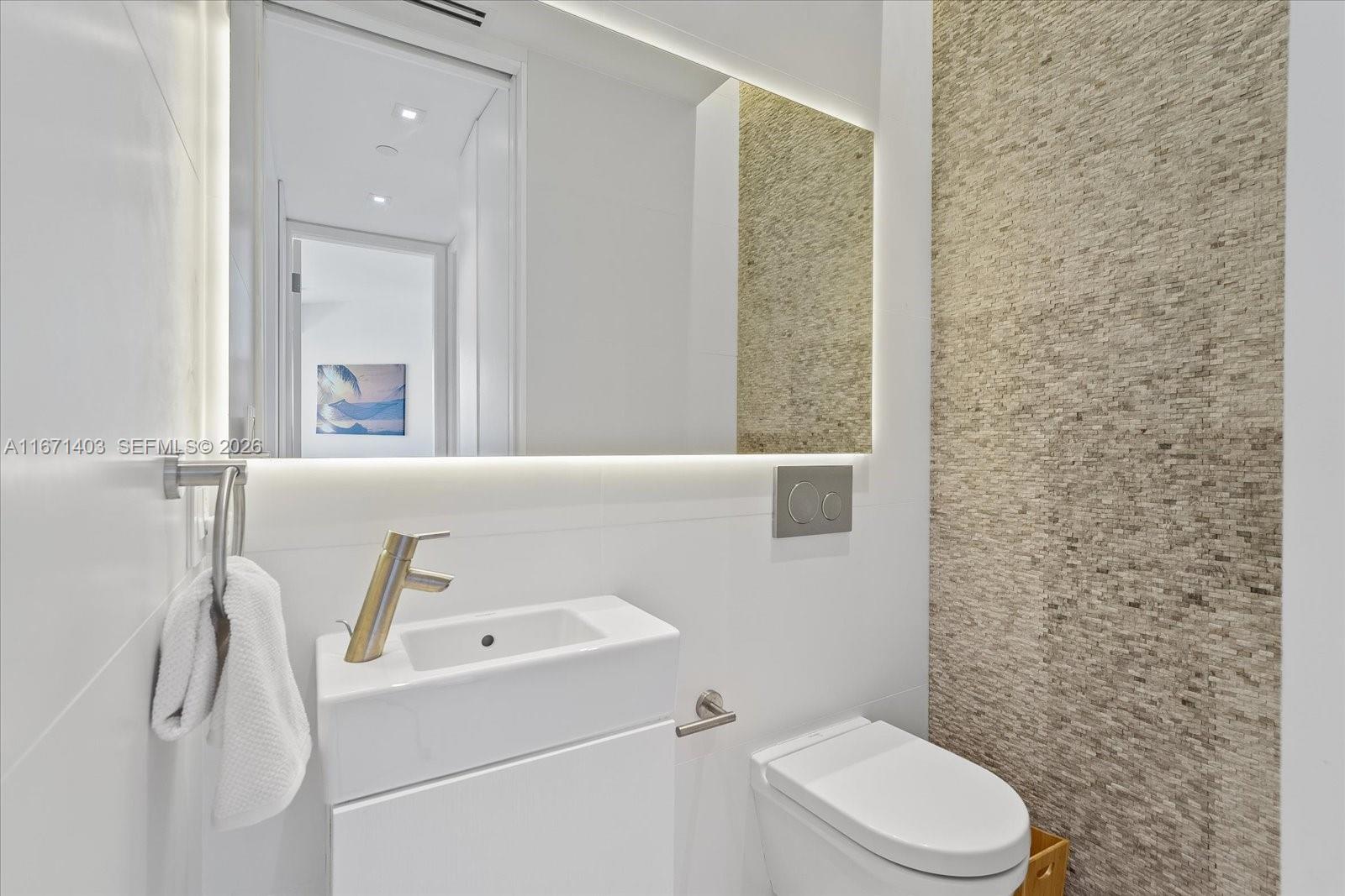 15713 Fisher Island Dr #15713, Miami Beach FL 33109