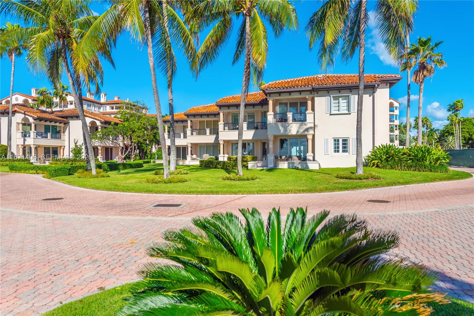 15713 Fisher Island Dr #15713, Miami Beach FL 33109