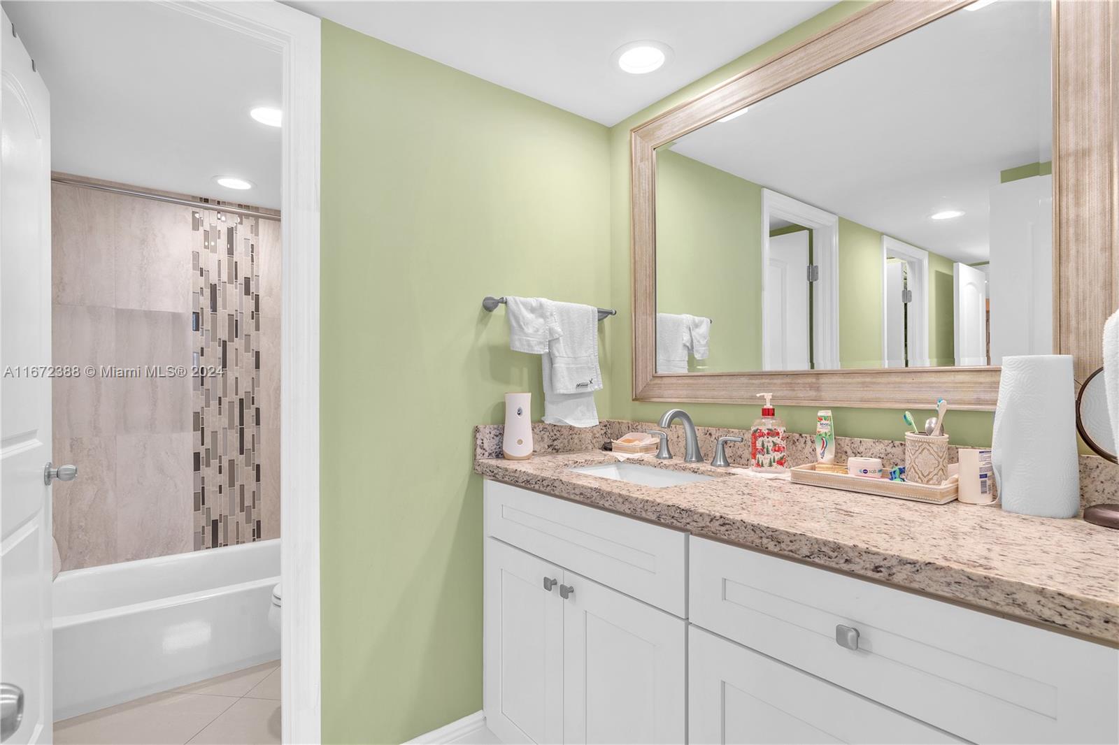1301 NE Miami Gardens Dr #1225W, Miami FL 33179
