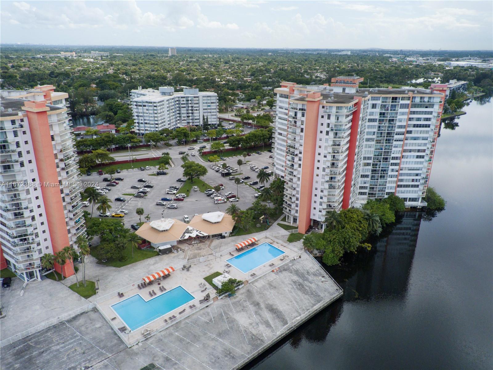 1301 NE Miami Gardens Dr #1225W, Miami FL 33179