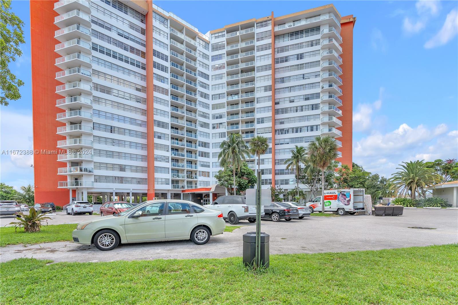 1301 NE Miami Gardens Dr #1225W, Miami FL 33179