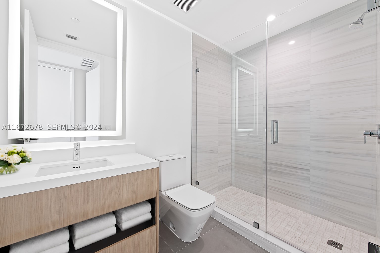 851 NE 1st Ave #PH 5402, Miami FL 33132