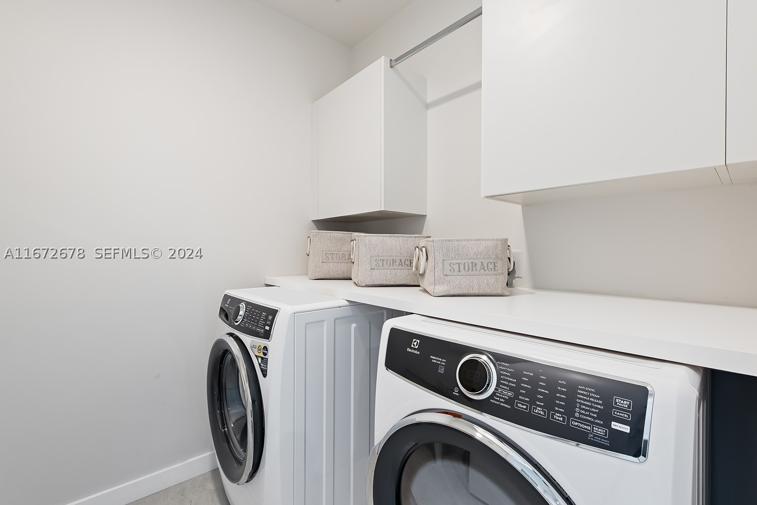 851 NE 1st Ave #PH 5402, Miami FL 33132