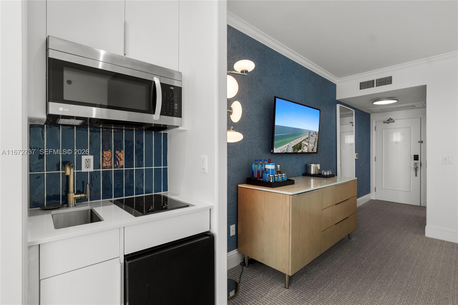 4401 Collins Ave #3202/3204, Miami Beach FL 33140