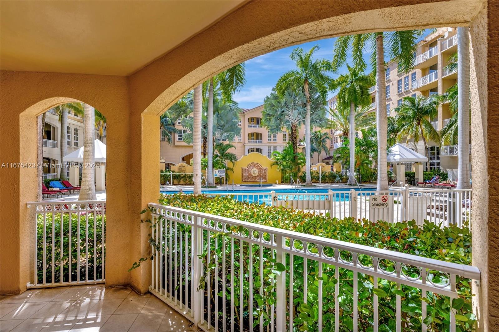 3001 NE 185th St #114, Aventura FL 33180