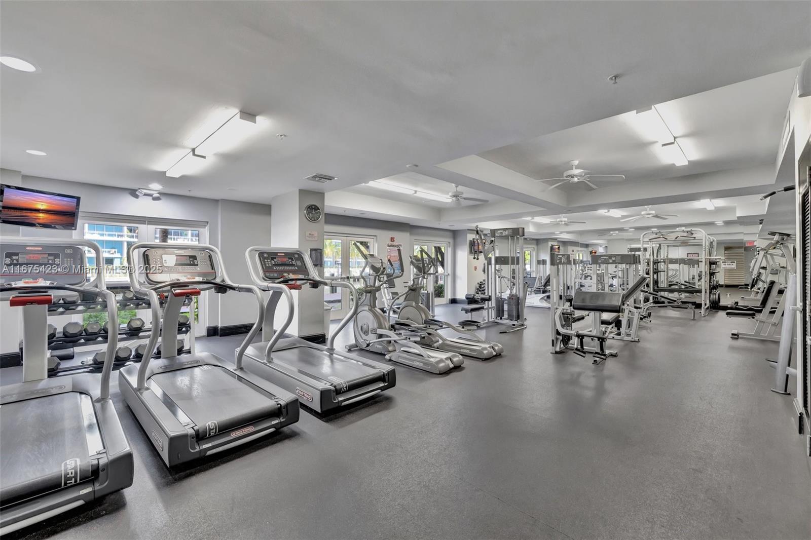 3001 NE 185th St #114, Aventura FL 33180