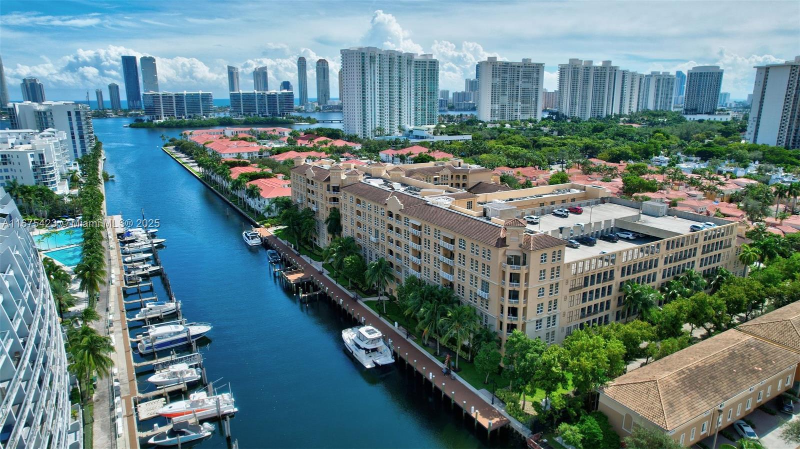 3001 NE 185th St #114, Aventura FL 33180