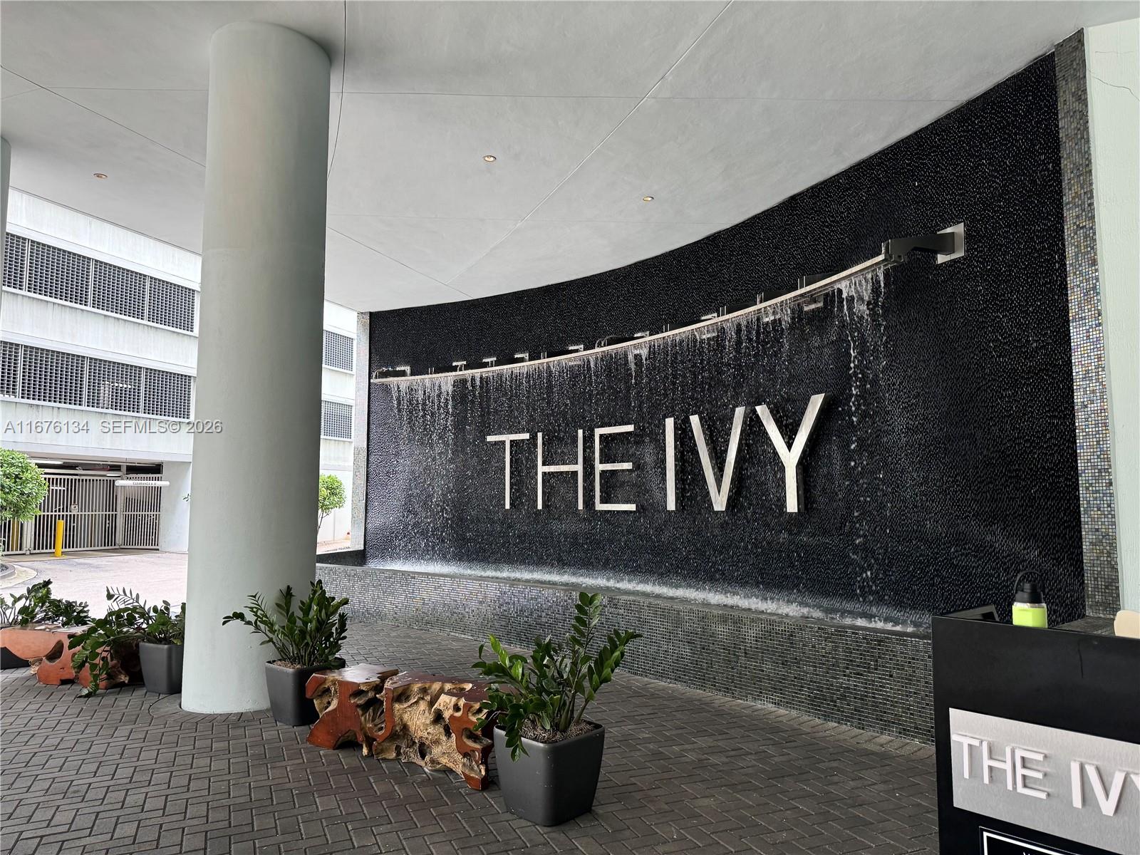 90 SW 3 ST #3210, Miami FL 33130