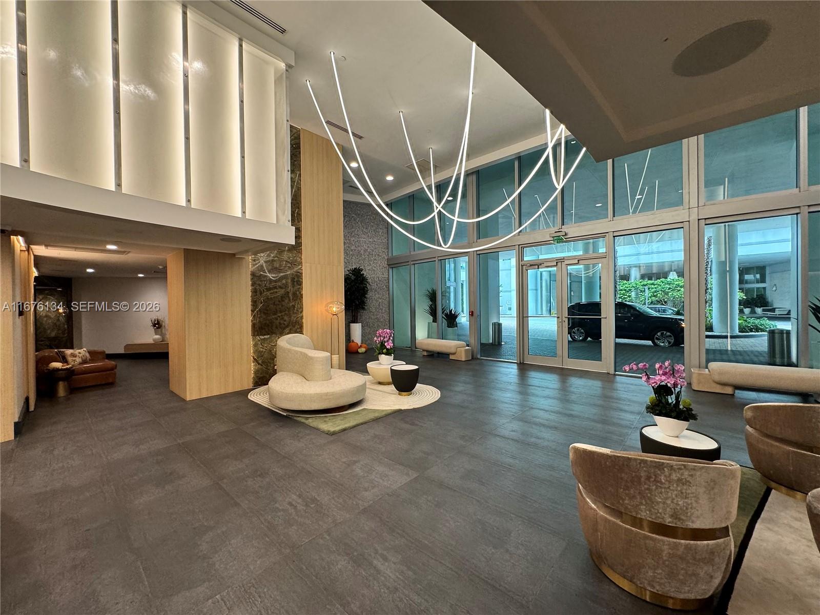 90 SW 3 ST #3210, Miami FL 33130