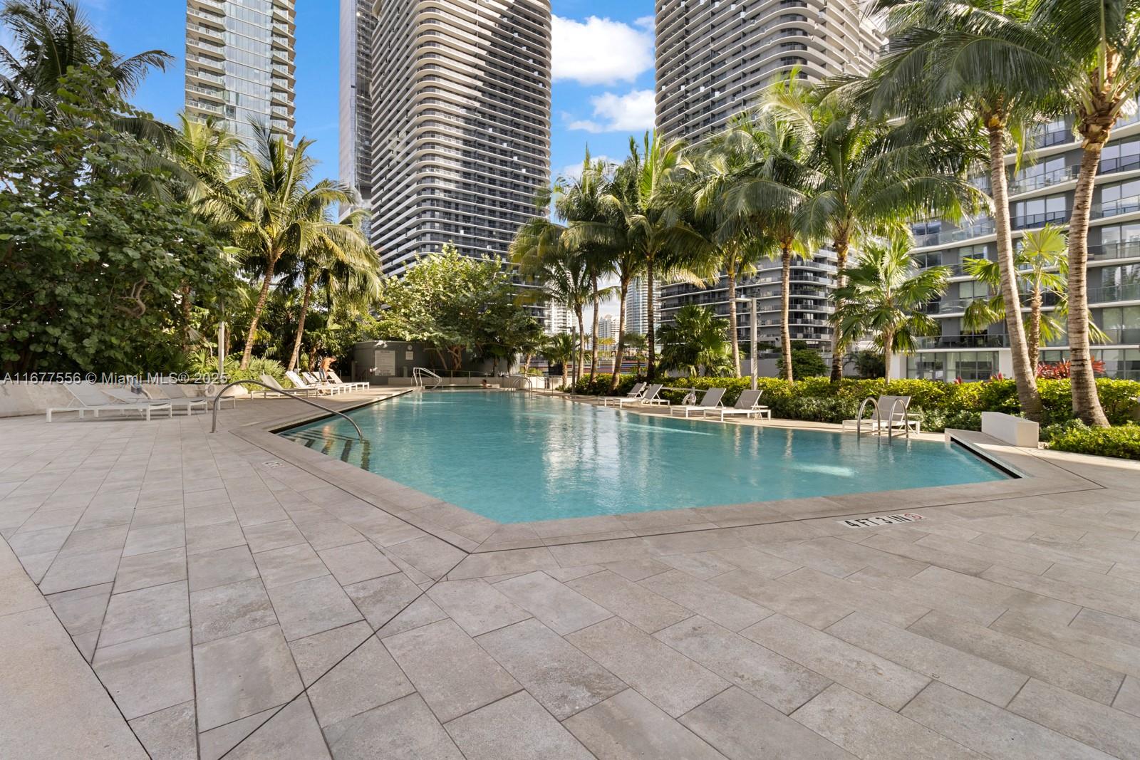 88 SW 7th St #1710, Miami FL 33130