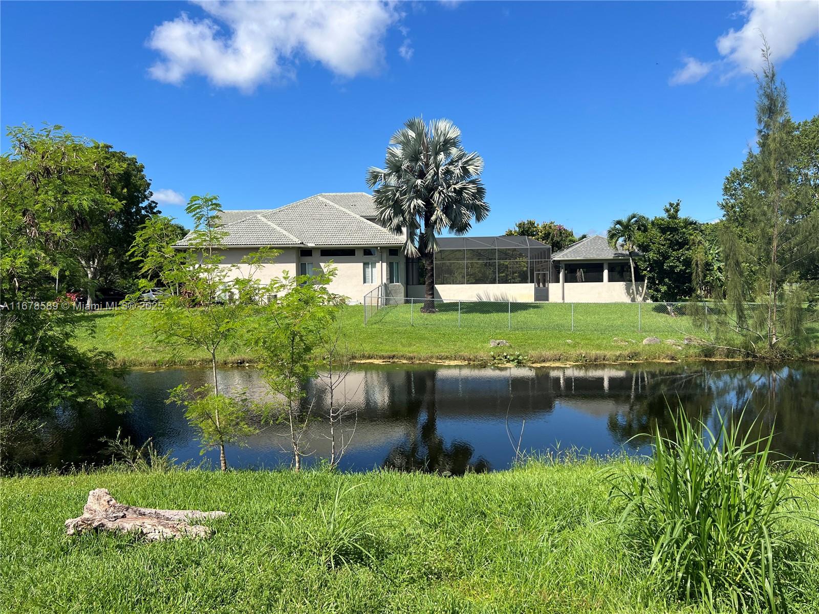 20321 SW 48th St, Southwest Ranches FL 33332