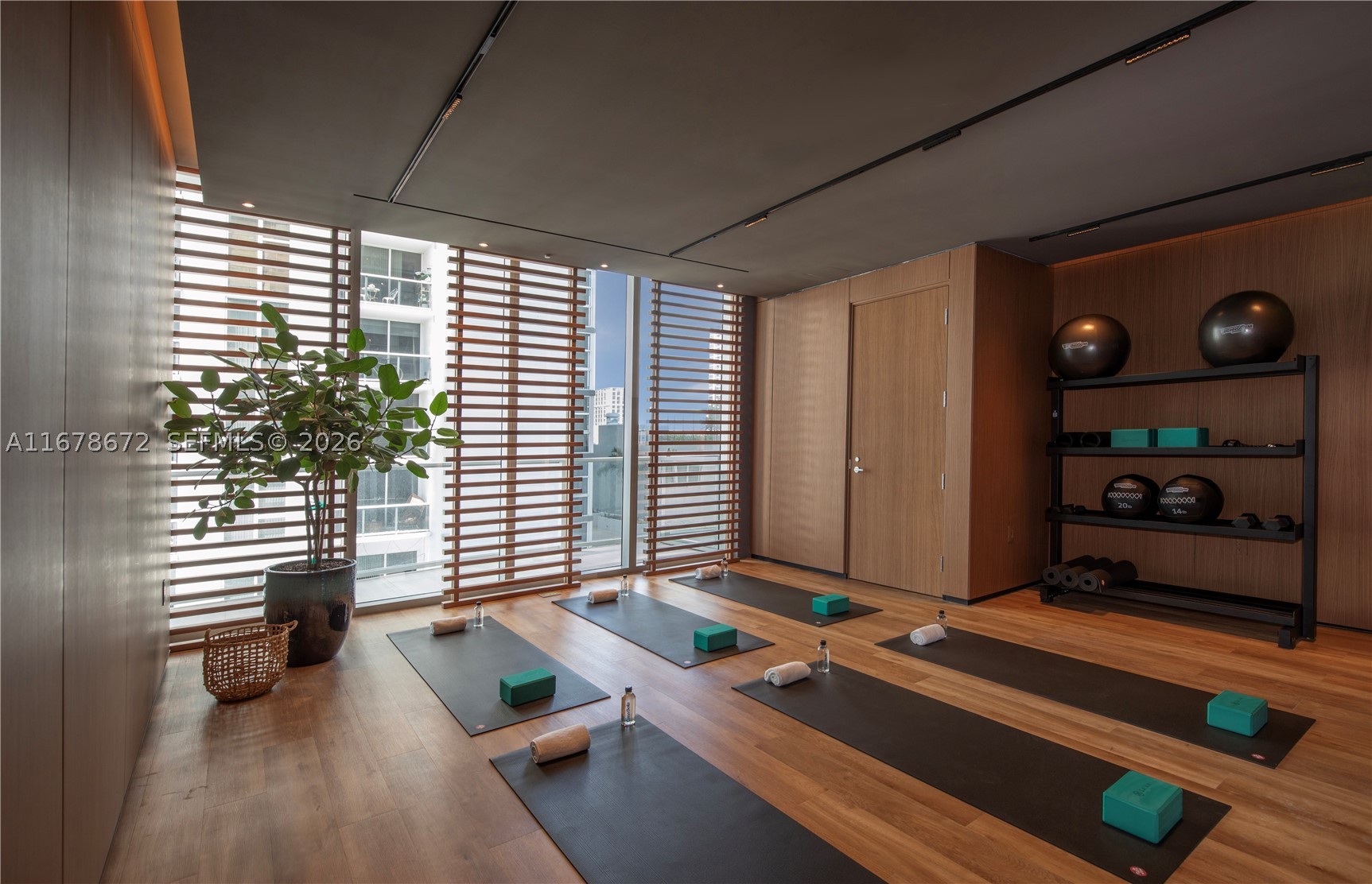 1400 Biscayne Boulevard #305, Miami FL 33132