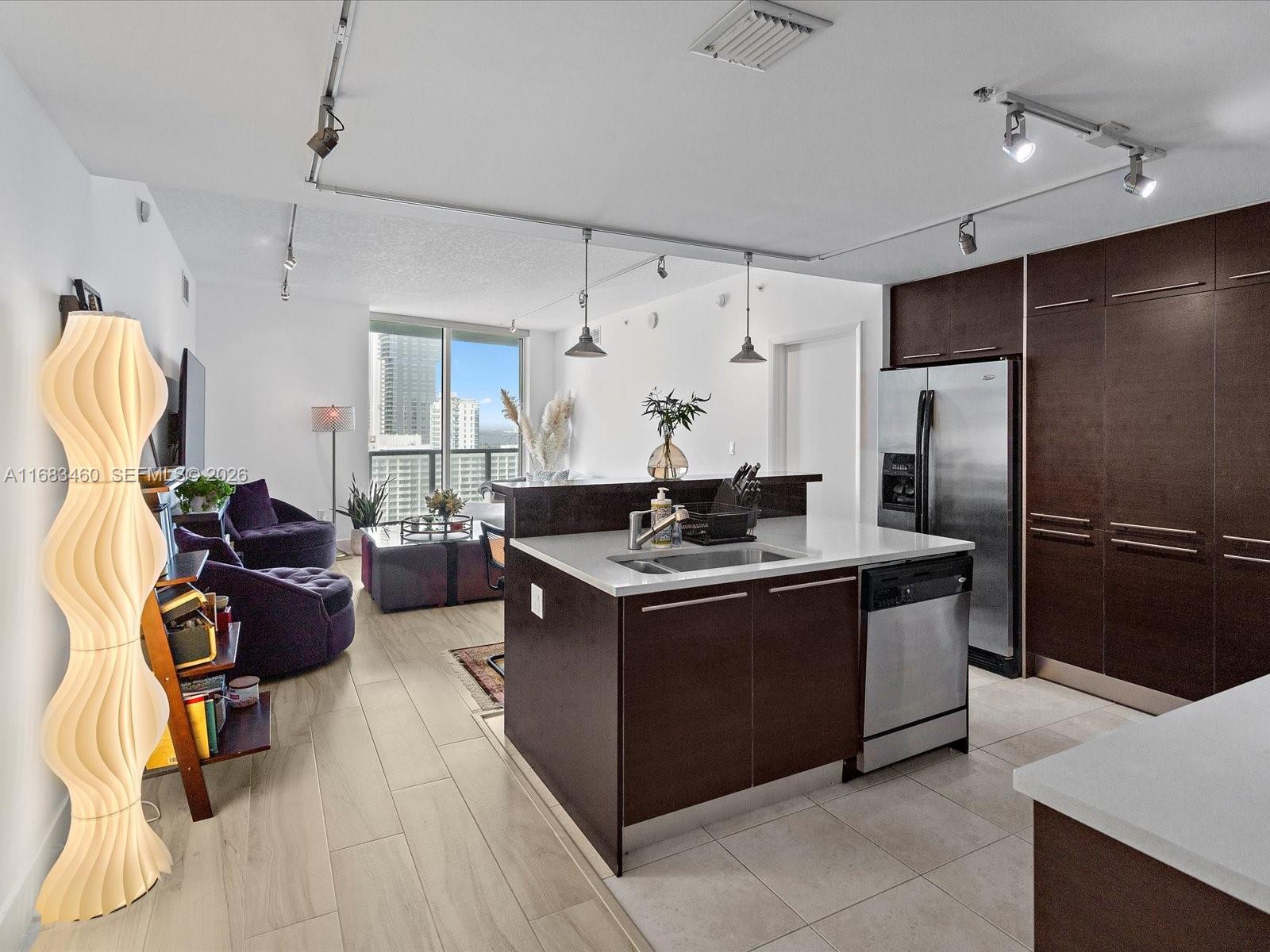 1900 N Bayshore Dr #1704, Miami FL 33132