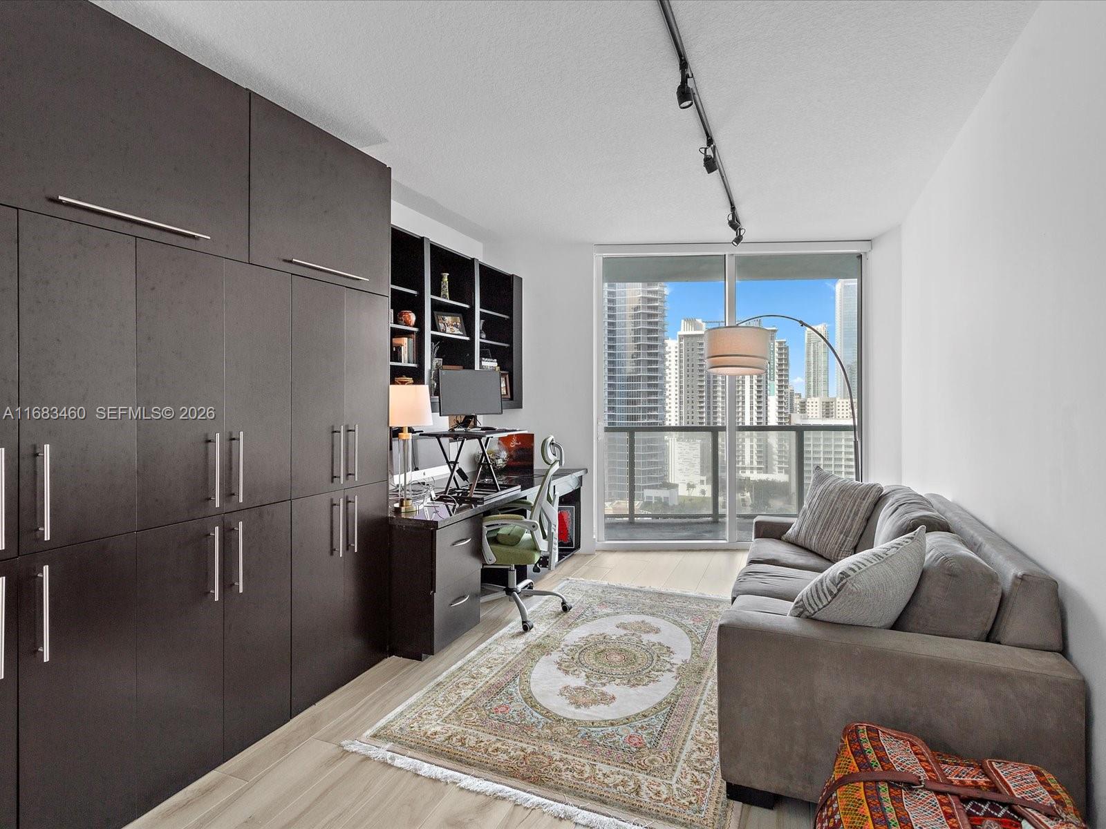 1900 N Bayshore Dr #1704, Miami FL 33132