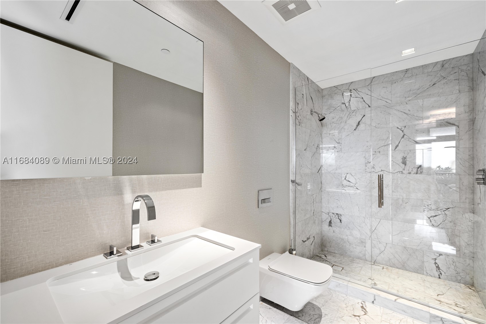 7065 Fisher Island Dr #7065, Miami Beach FL 33109