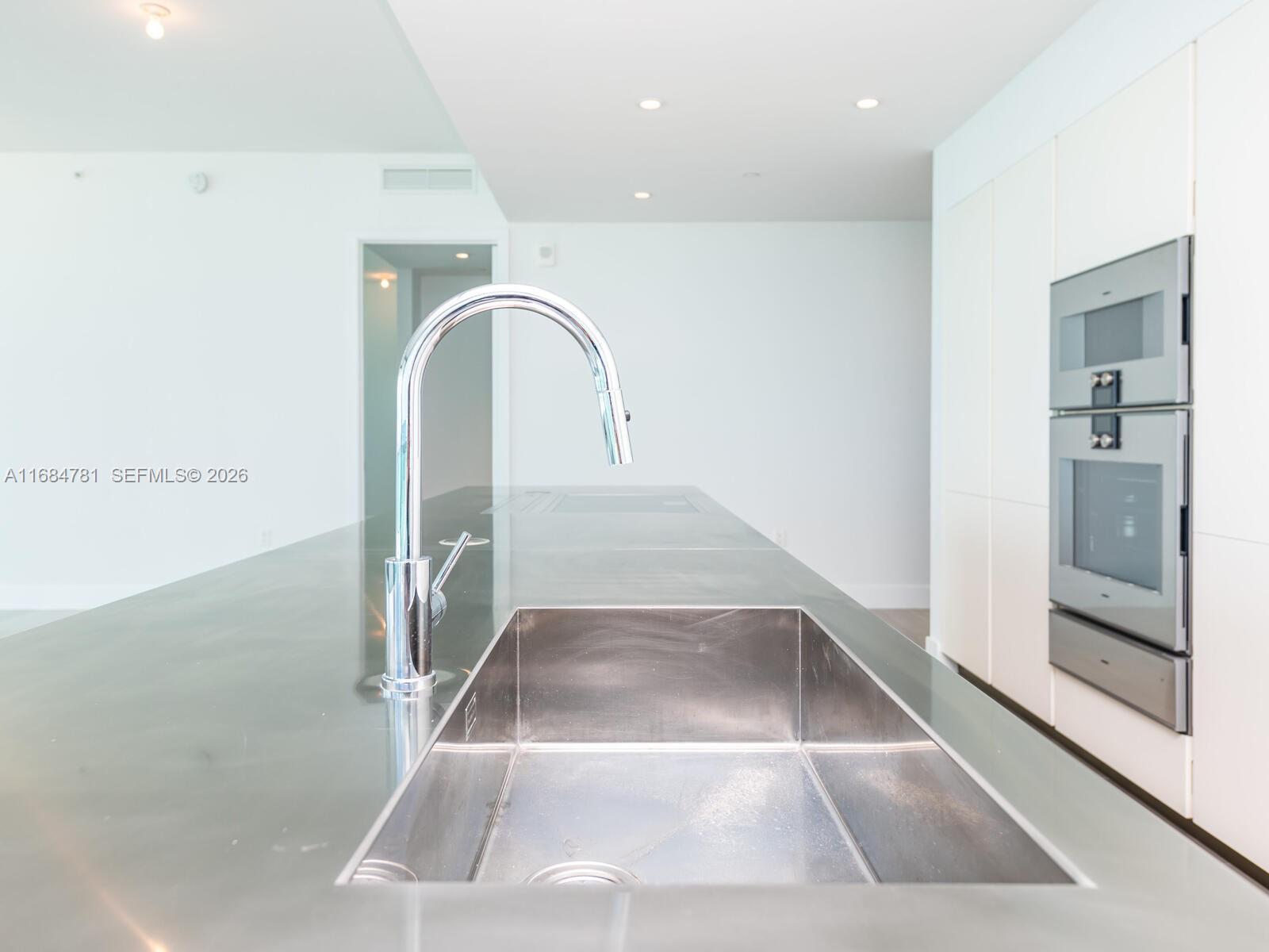 6901 Collins Ave #701, Miami Beach FL 33141