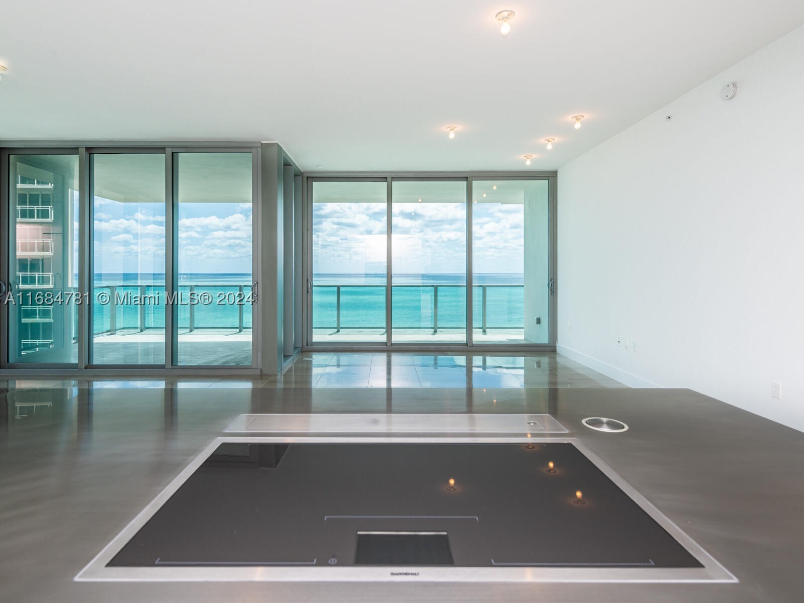 6901 Collins Ave #701, Miami Beach FL 33141