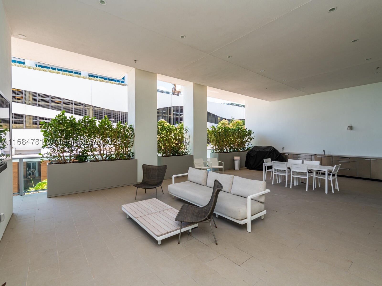 6901 Collins Ave #701, Miami Beach FL 33141
