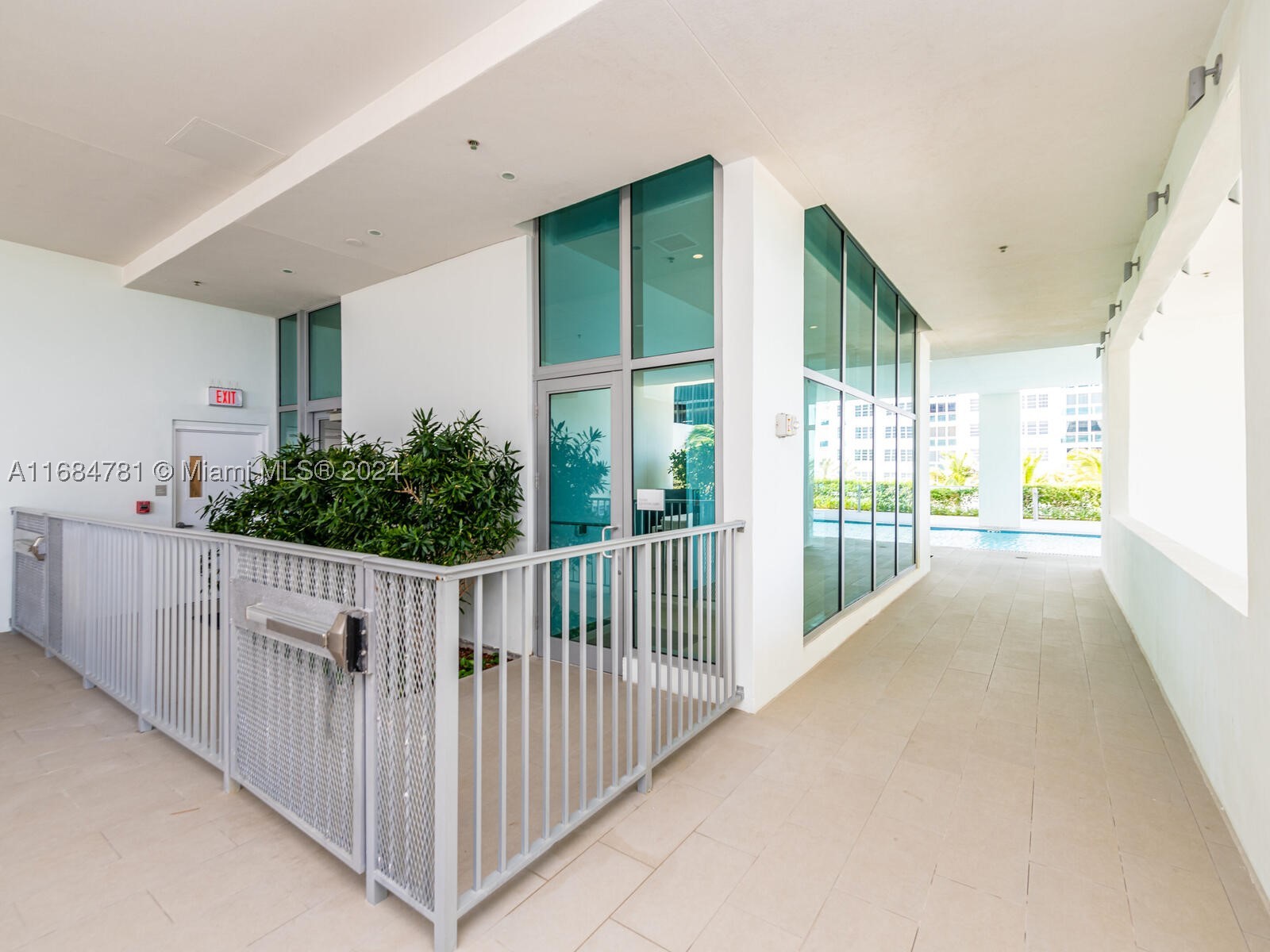 6901 Collins Ave #701, Miami Beach FL 33141