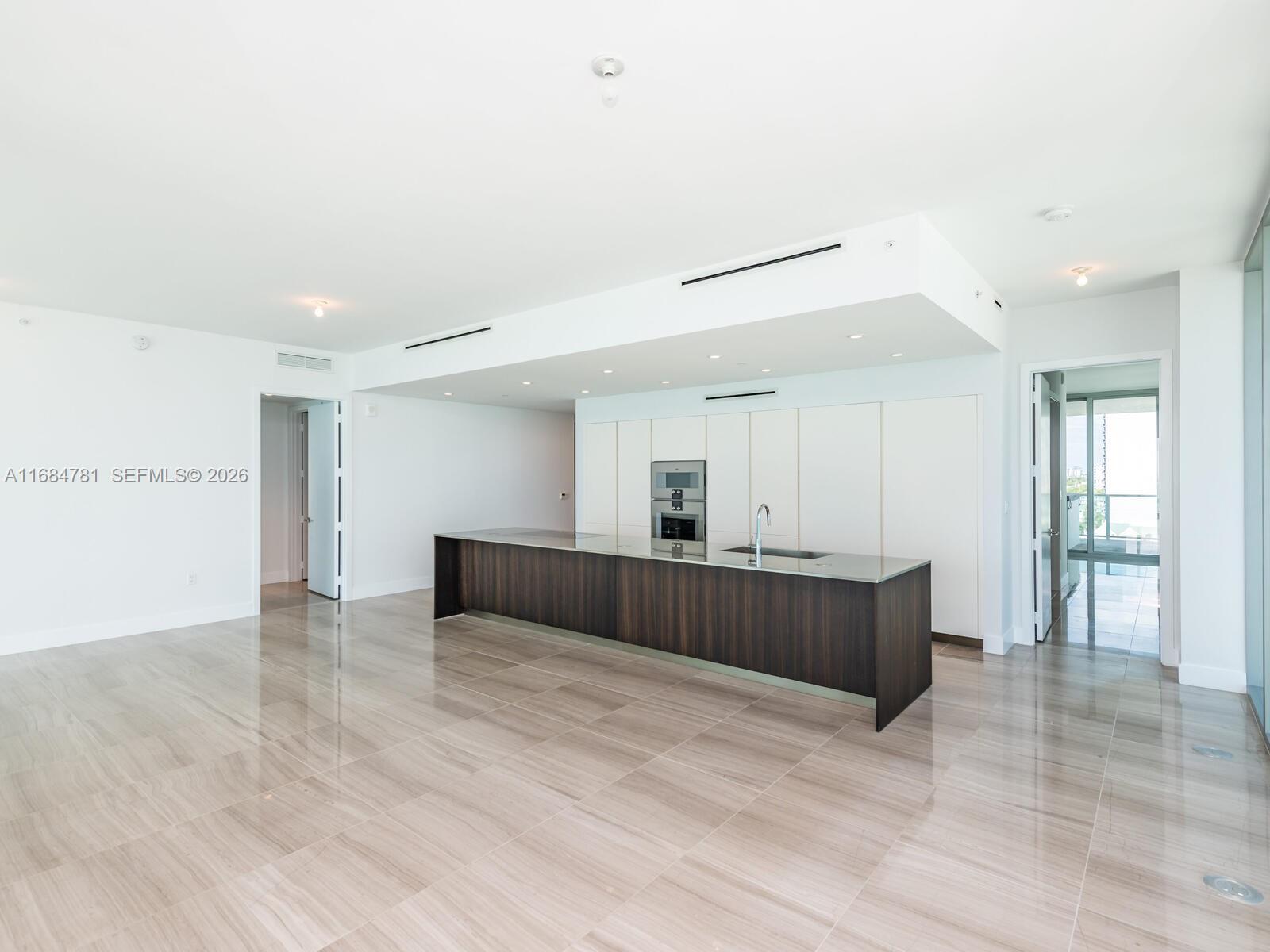 6901 Collins Ave #701, Miami Beach FL 33141