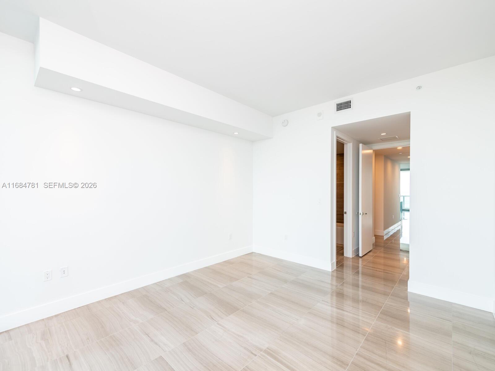 6901 Collins Ave #701, Miami Beach FL 33141