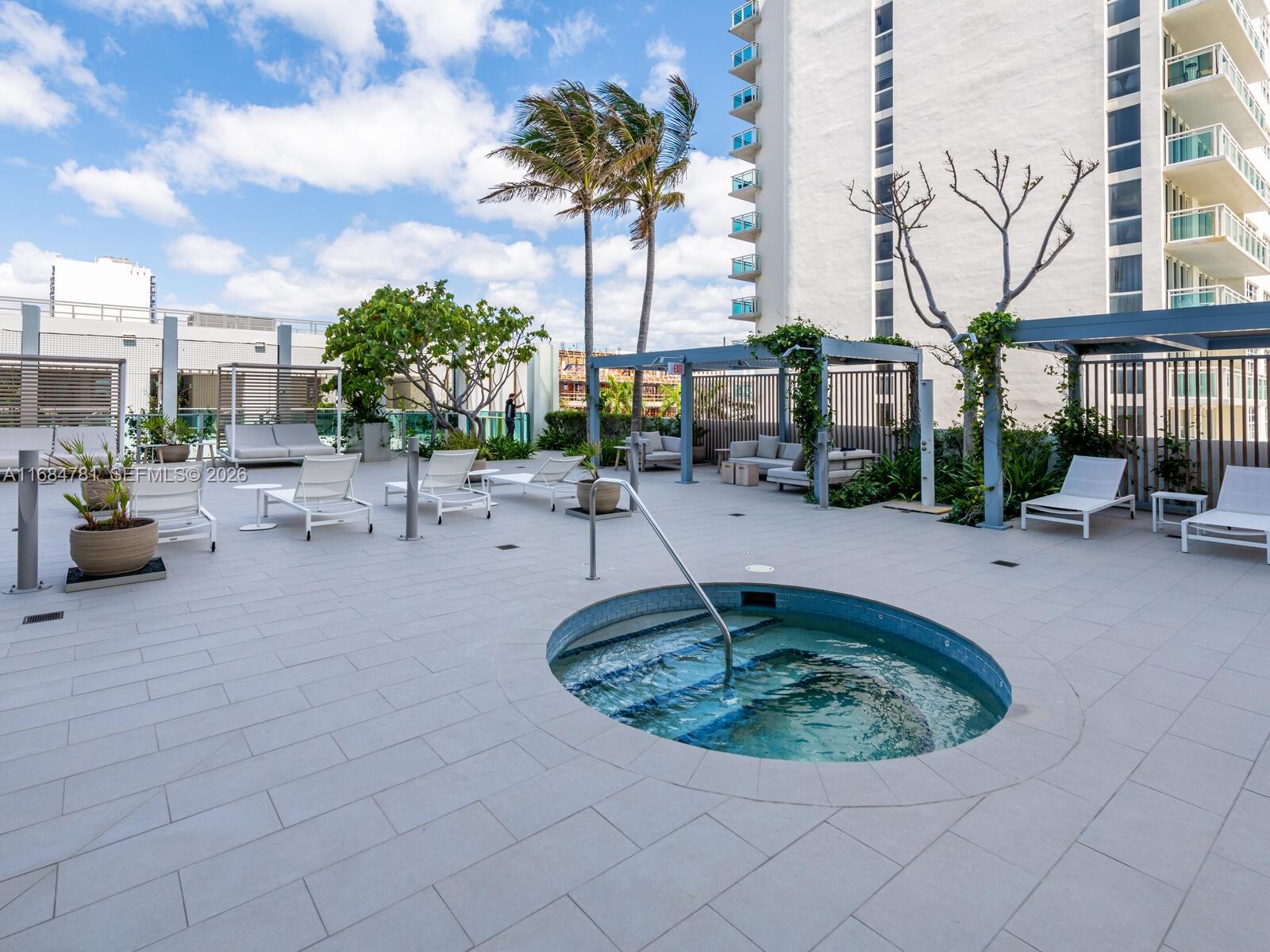 6901 Collins Ave #701, Miami Beach FL 33141