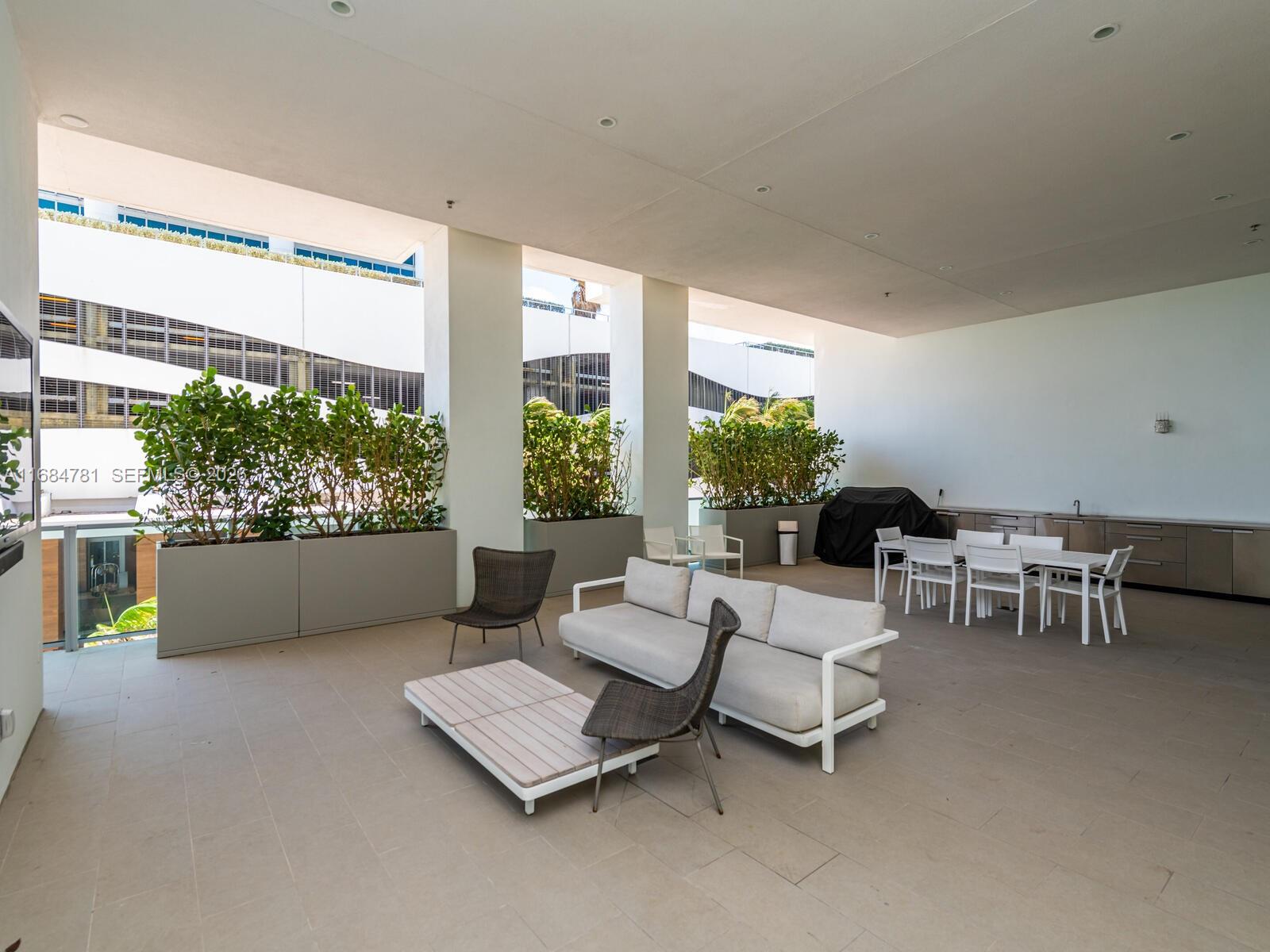 6901 Collins Ave #701, Miami Beach FL 33141