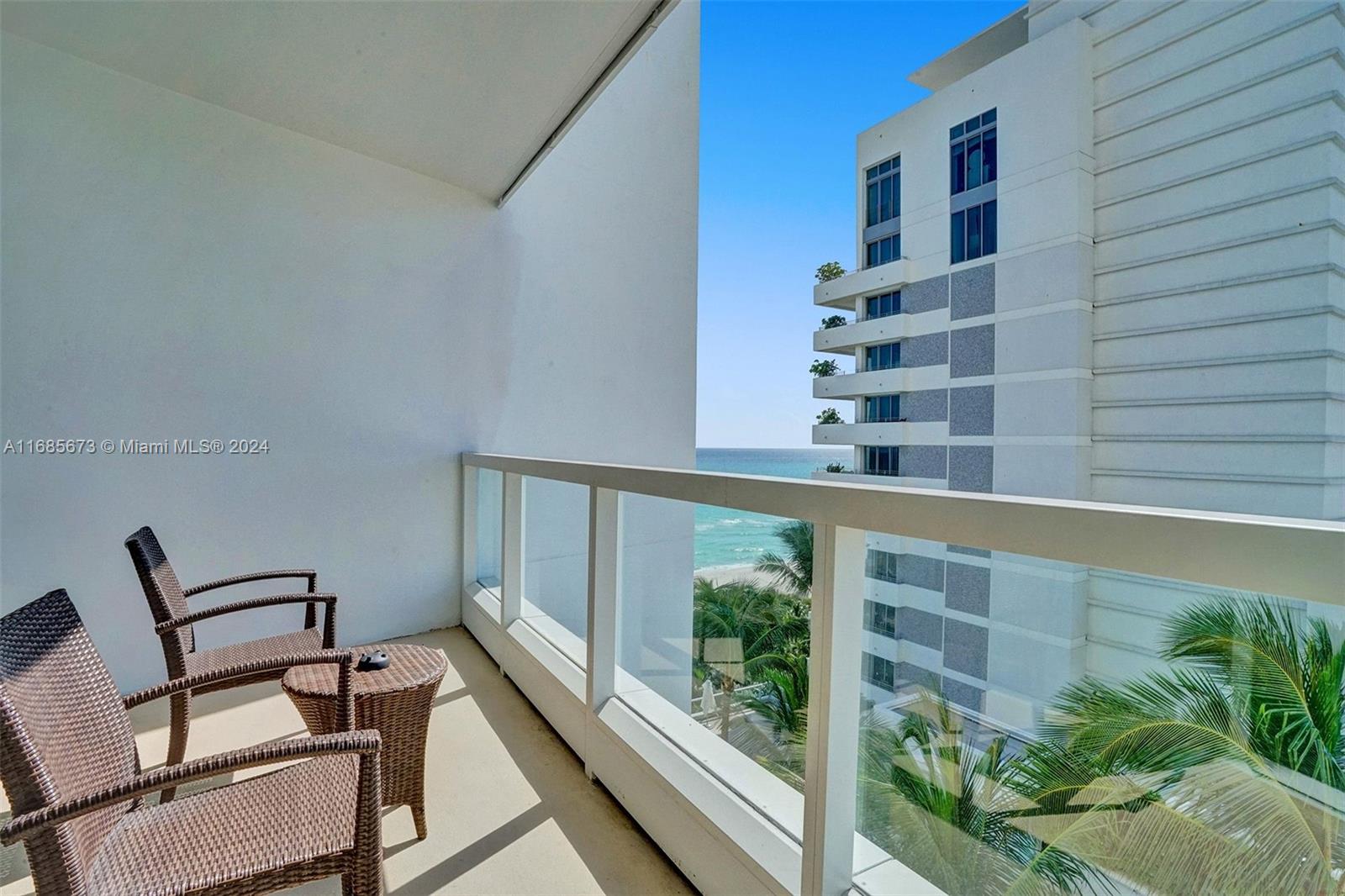 4391 Collins Ave #915, Miami Beach FL 33140