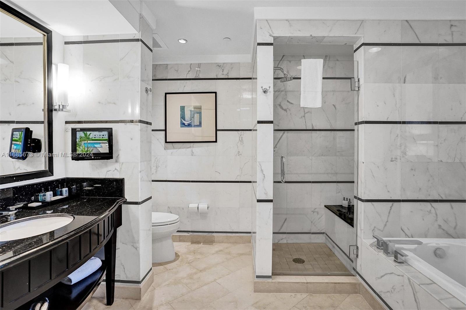 4391 Collins Ave #915, Miami Beach FL 33140