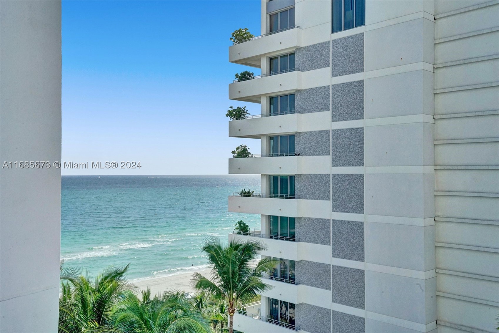 4391 Collins Ave #915, Miami Beach FL 33140