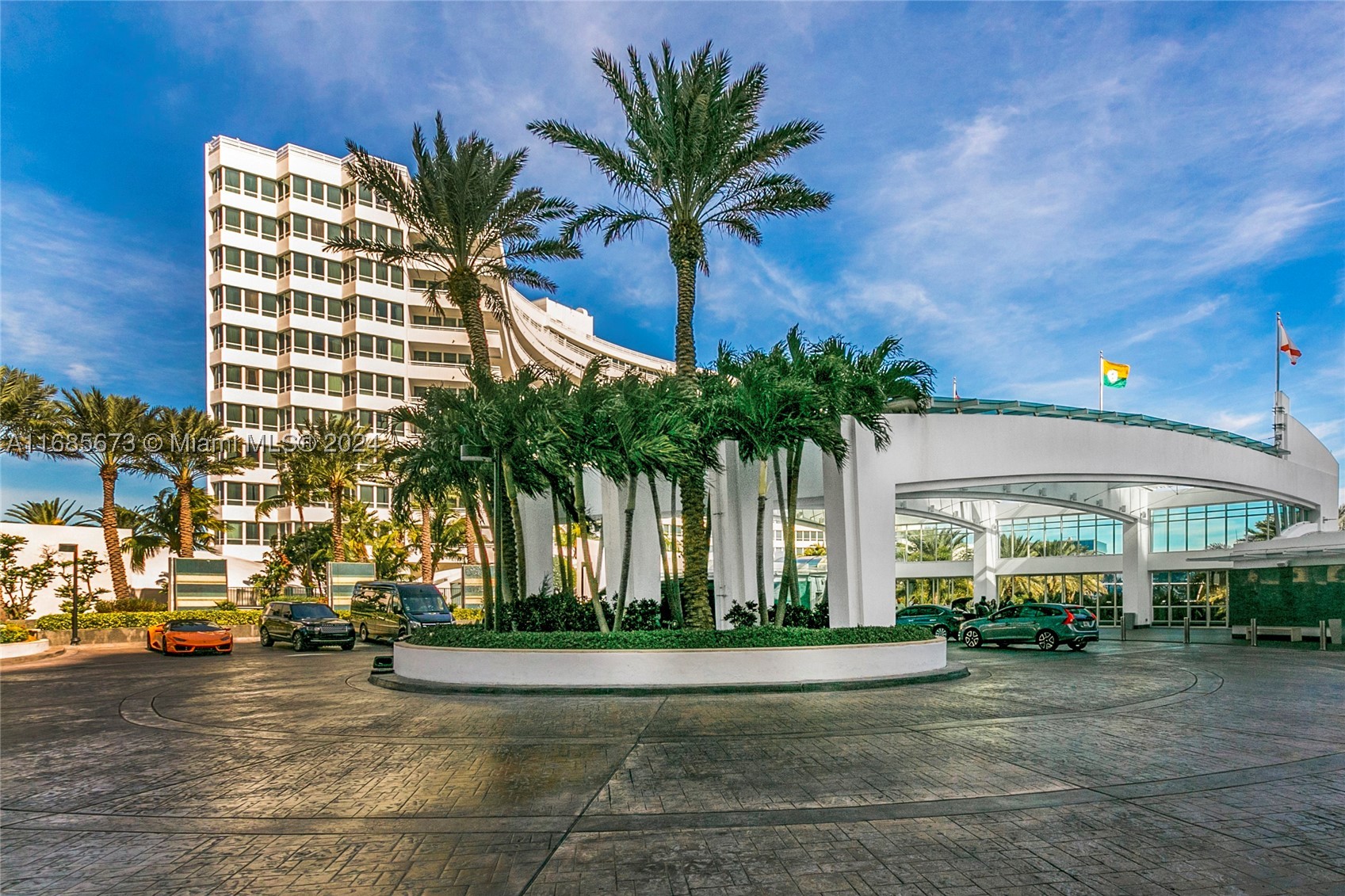 4391 Collins Ave #915, Miami Beach FL 33140