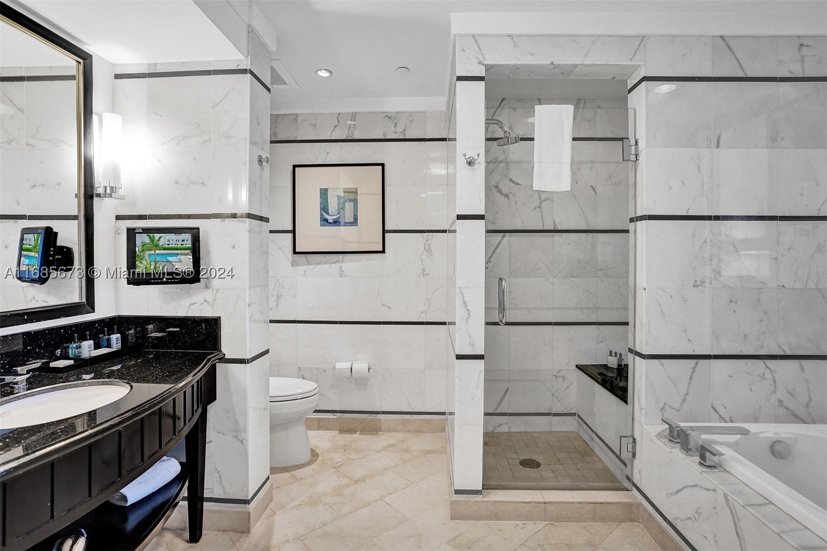 4391 Collins Ave #915, Miami Beach FL 33140