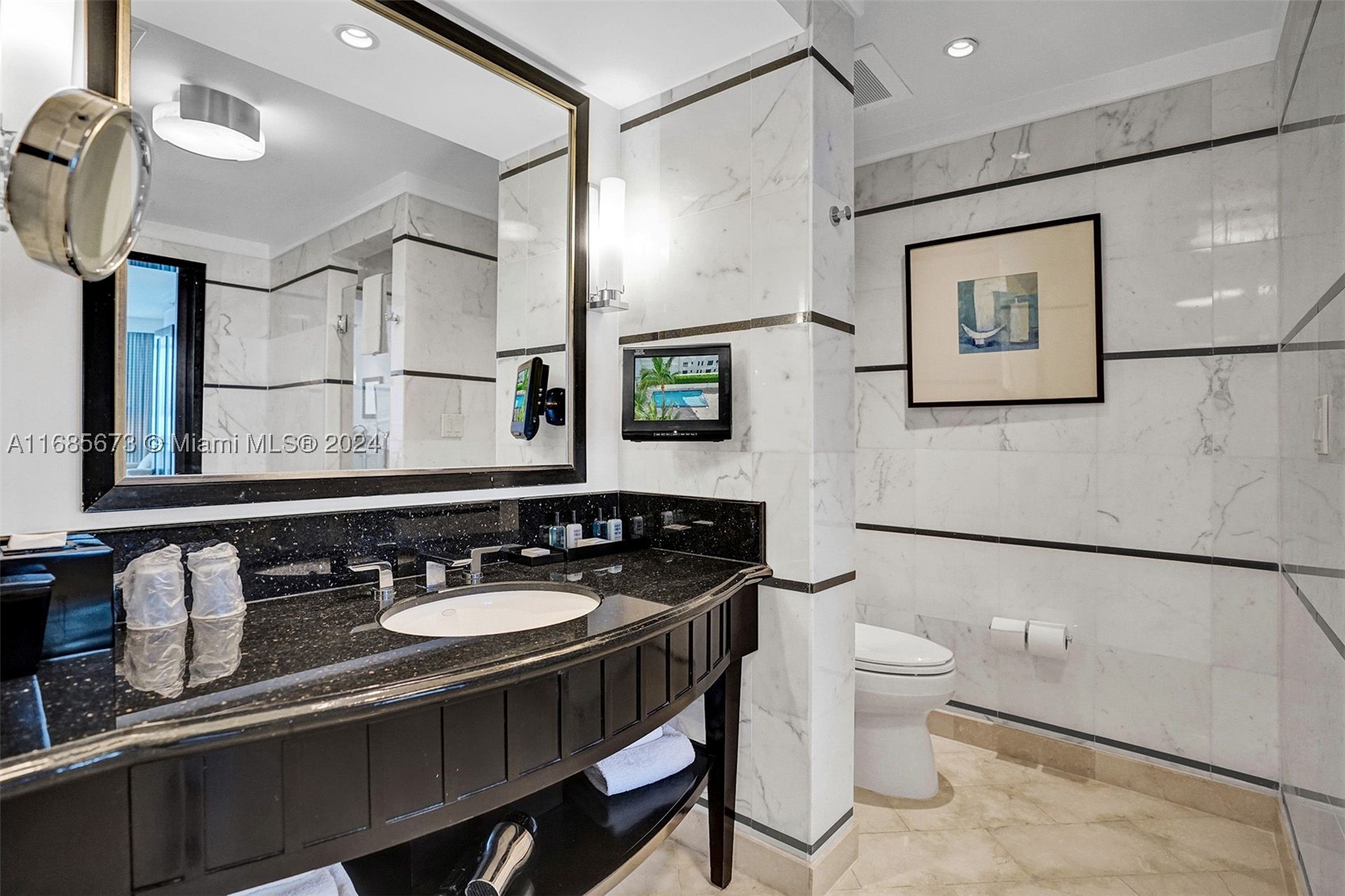 4391 Collins Ave #915, Miami Beach FL 33140