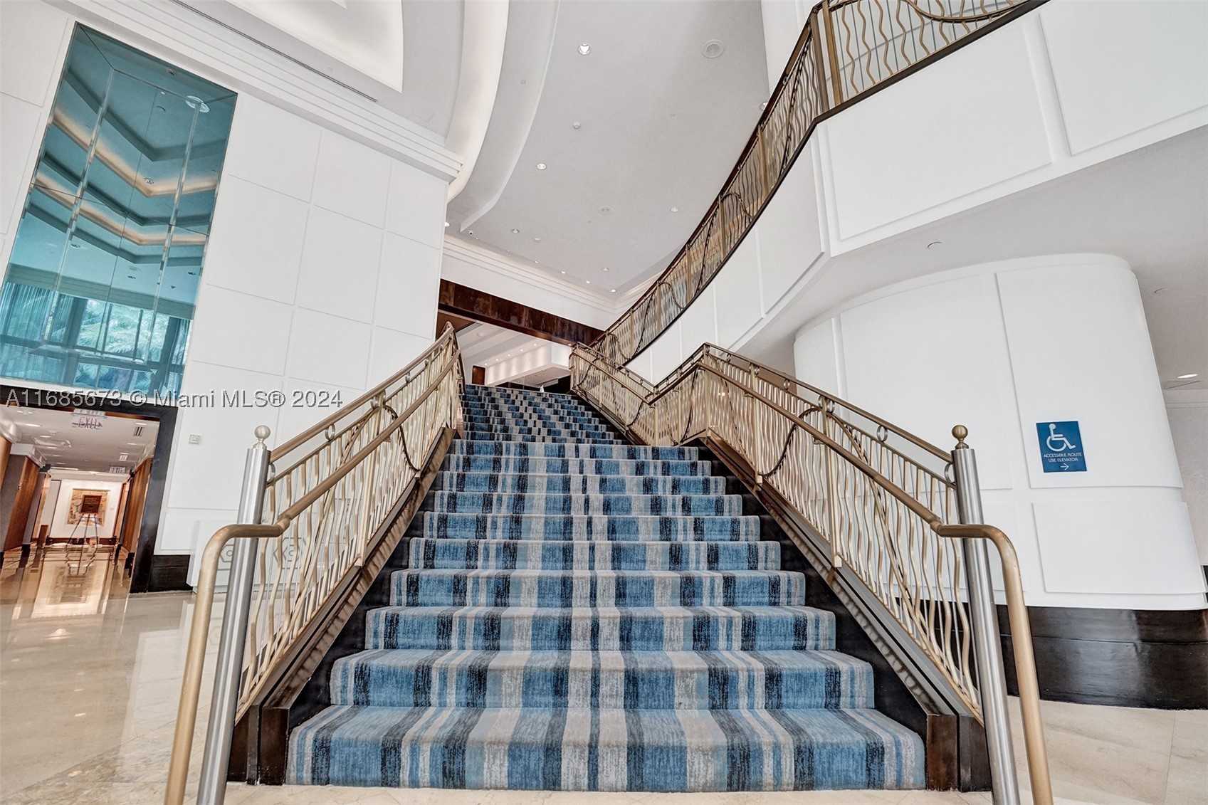 4391 Collins Ave #915, Miami Beach FL 33140