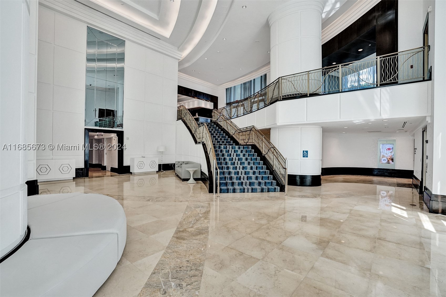 4391 Collins Ave #915, Miami Beach FL 33140
